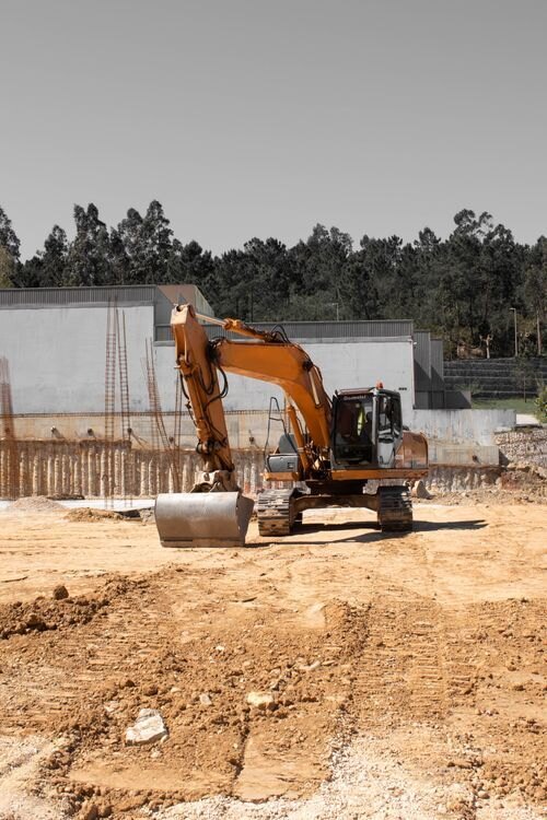 Pelle hydraulique sur chantier