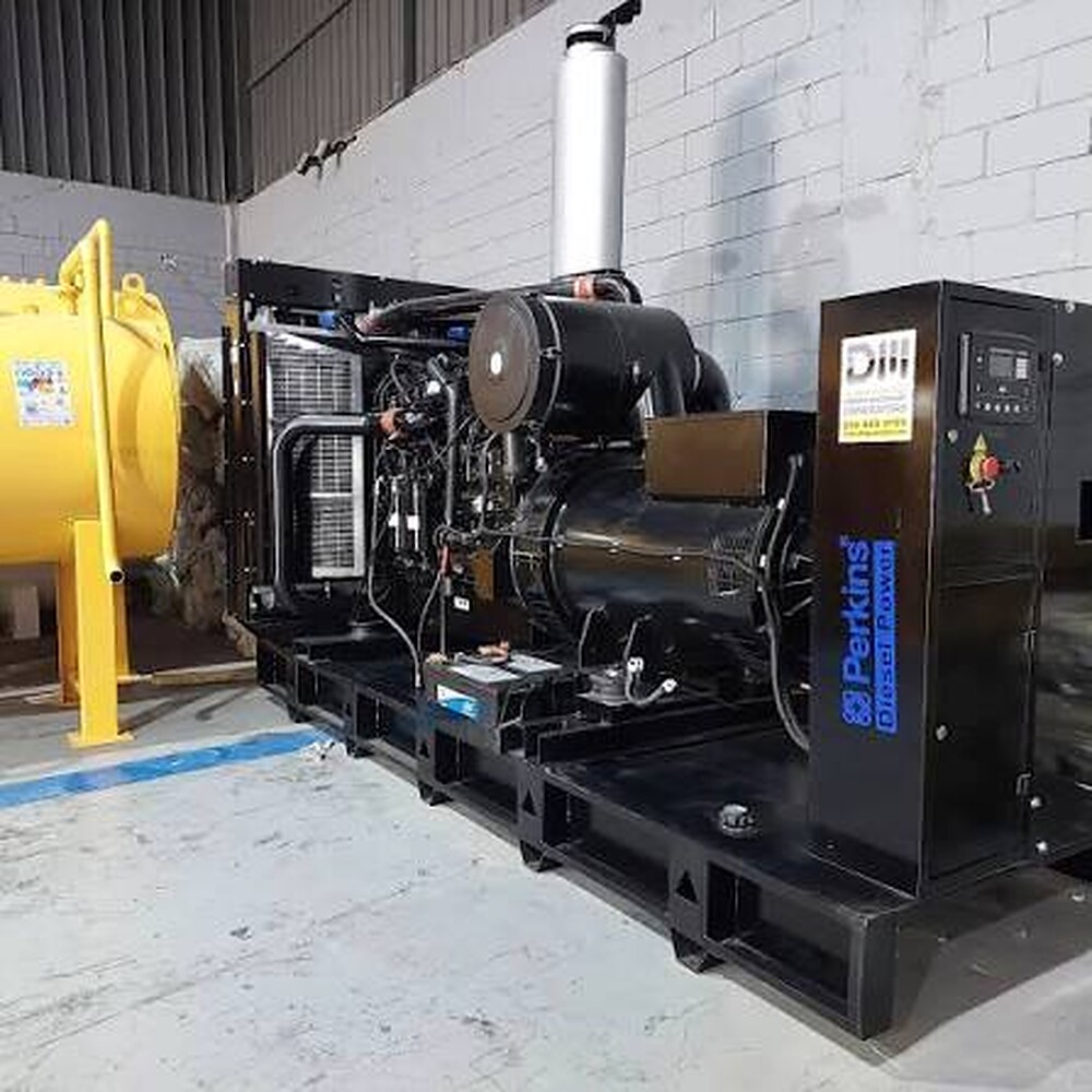Groupe électrogène Perkins ouvert en atelier
